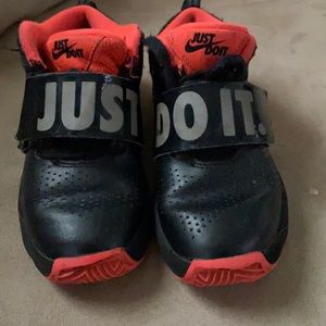 Nike Velcro/ tie shoes